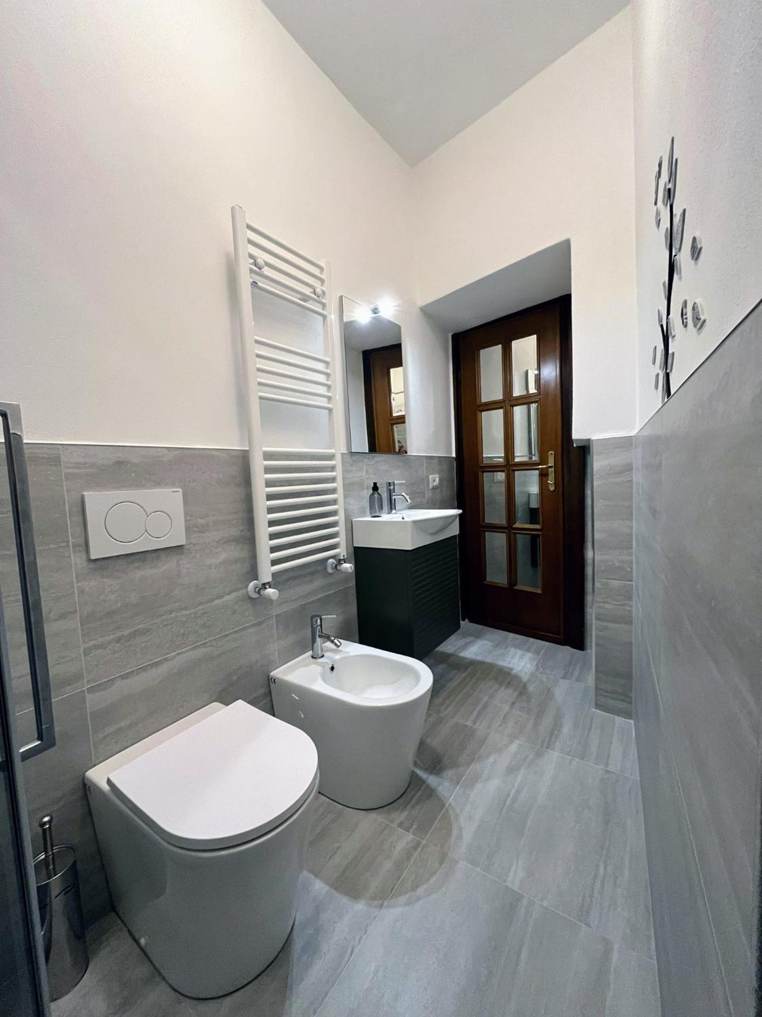Apartamento Caseospitali - Deangeli, Trilocale X5 Con Bagno Nuovo A 7 Fermate Dal Duomo Milán