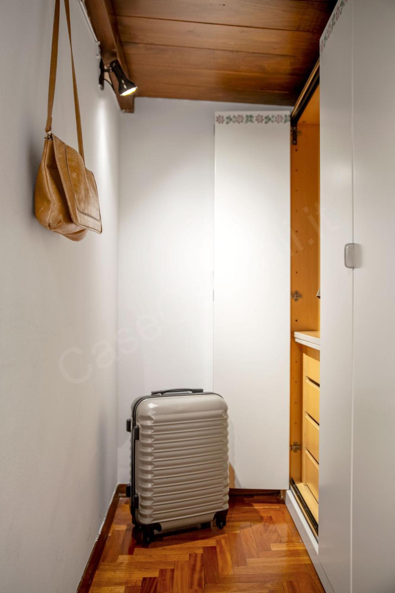 Caseospitali - Deangeli, Trilocale X5 Con Bagno Nuovo A 7 Fermate Dal Duomo *